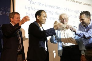 Read more about the article {Buffalo News} Soraa Co-Founder Shares Nobel Prize in Physics