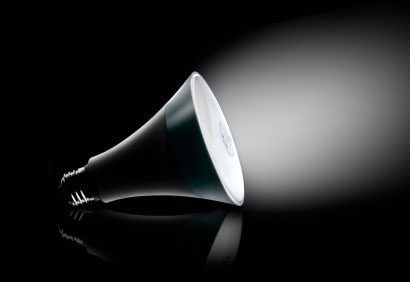 {Greentechmedia.com} LED Startup Soraa Debuts Its First Consumer Light